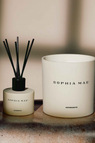 Sophia Mae scented-candle-maxi