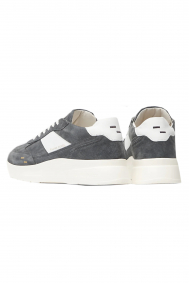 Filling Pieces Jet Runner Shark