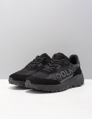 Woolrich runnner-script