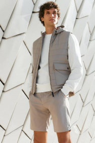 Wahts holden-commuter-vest